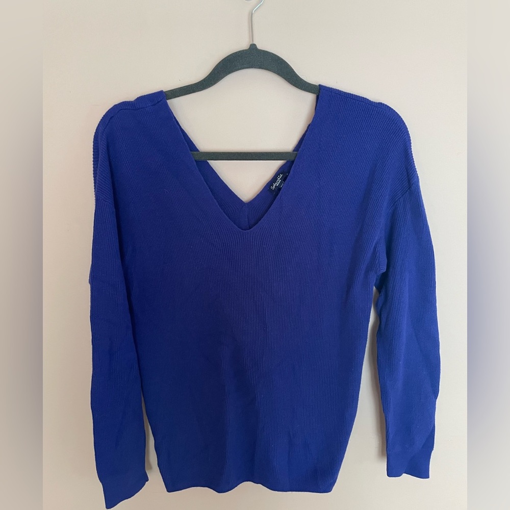 Splendid Sweater with low back, Size Medium